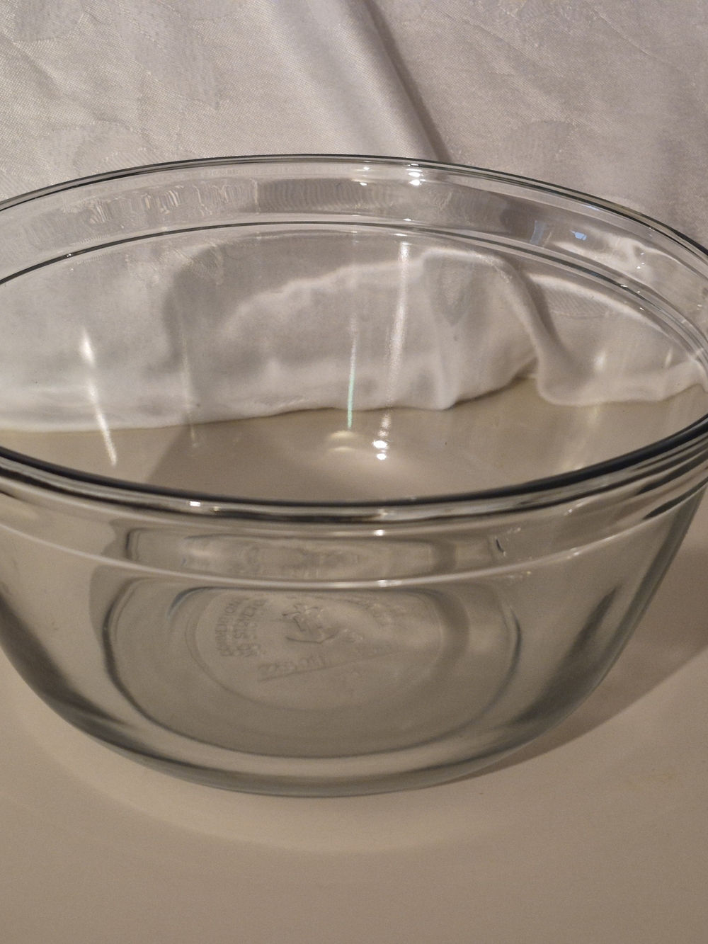 Vintage Anchor Hocking Clear Glass Mixing Bowl 2.5 Quart